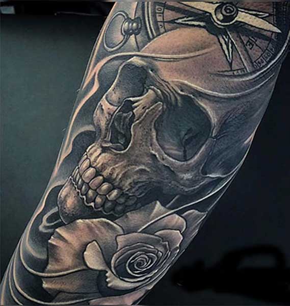 alt="rose skull and compass black and gray tattoo miami"